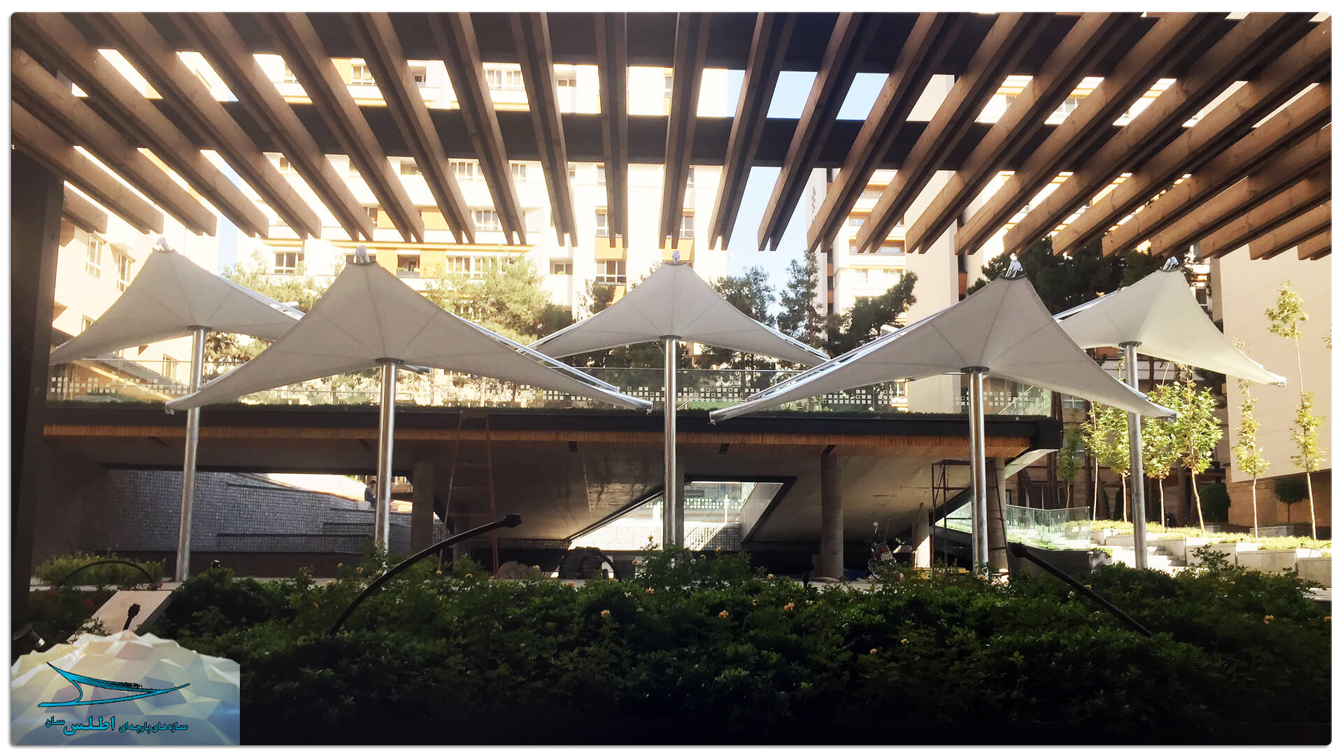 سایبان های چادری دکوراتیو رستوران مجتمع مسکونی باغ بهشت 24 متری | شرکت اطلس سان