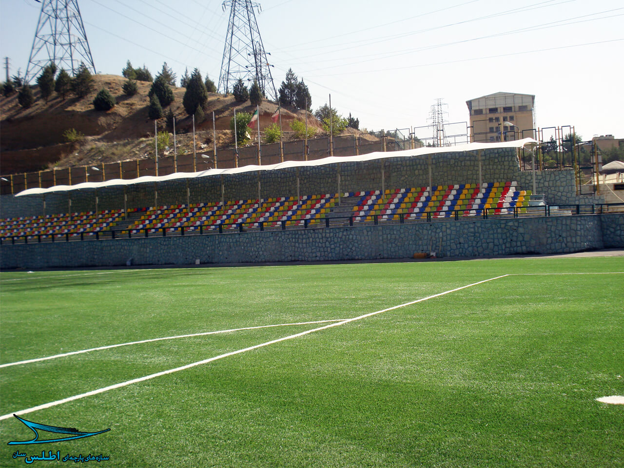 سایبان جایگاه تماشاگران ورزشگاه شهرداری منطقه یک تهران